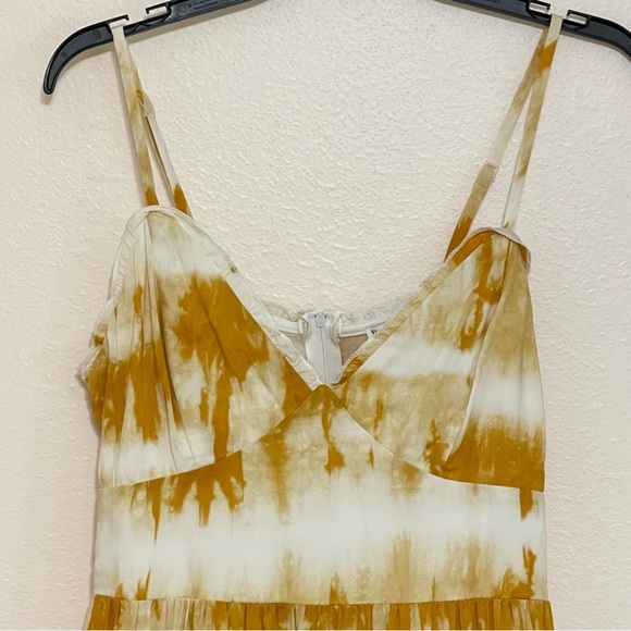 Xtraordinary Gold Zippered Ruffled Tie Dye Spaghetti Strap V Neck Short Dress - Picture 6 of 12